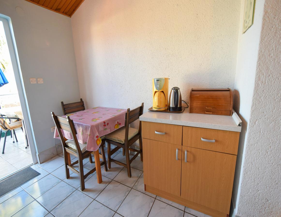Apartment Toni Malinska Bagian luar foto